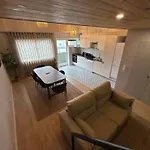 Near Family - Free Parking Appartement