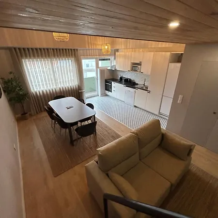 Near Family - Free Parking דירה