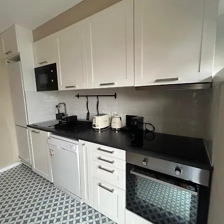 Near Family - Free Parking