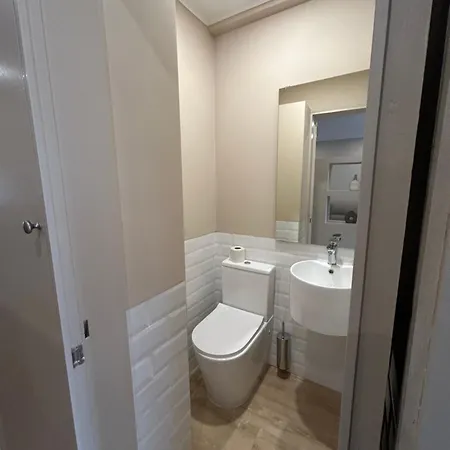 דירה Near Family - Free Parking *