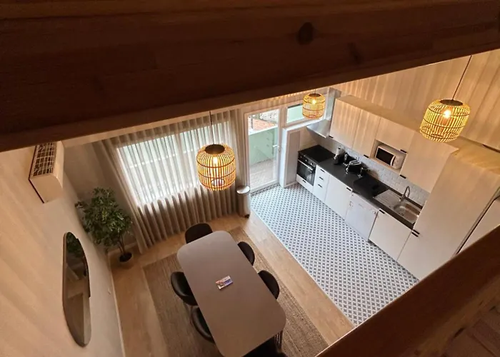 Near Family - Free Parking *