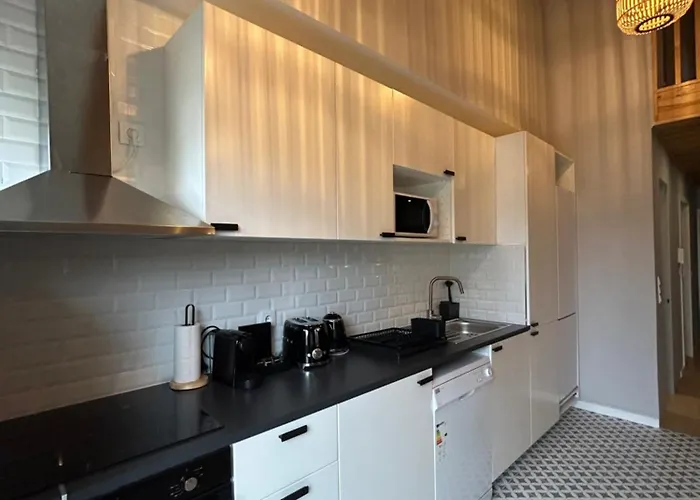 Near Family - Free Parking Daire Porto