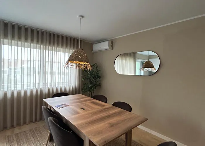 Near Family - Free Parking