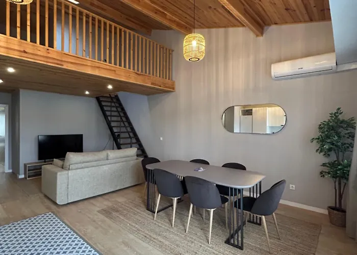 Near Family - Free Parking *