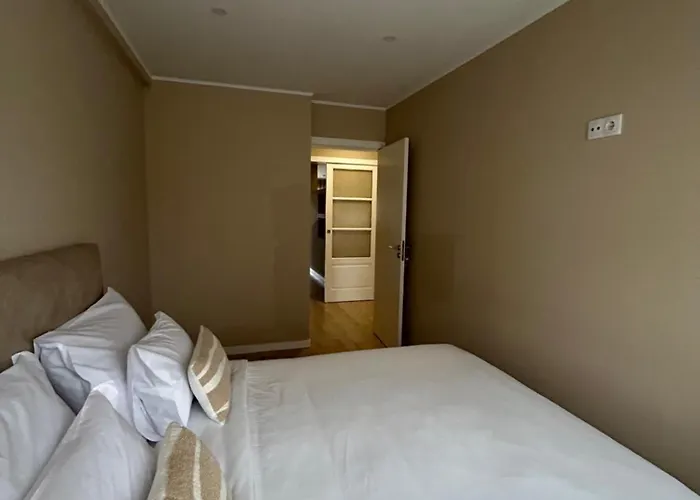 Near Family - Free Parking Porto