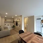 Near Family - Free Parking 아파트 포르투