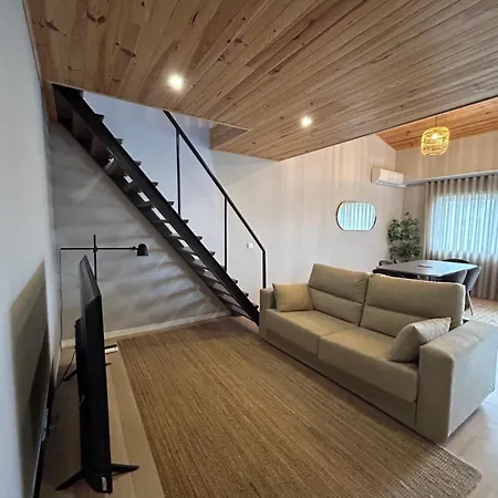 Near Family - Free Parking Apartment